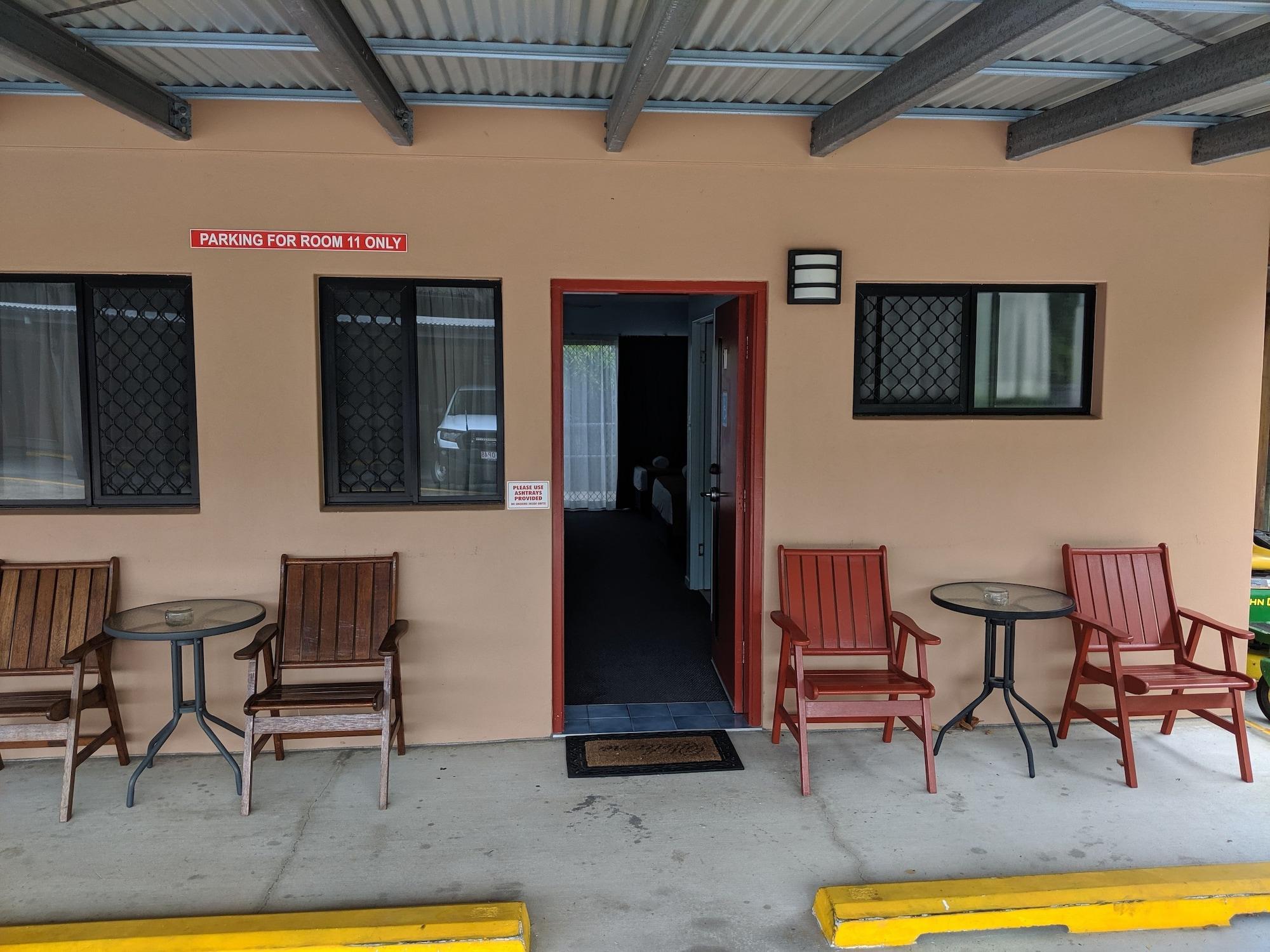 בואוון Bluewater Harbour Motel מראה חיצוני תמונה